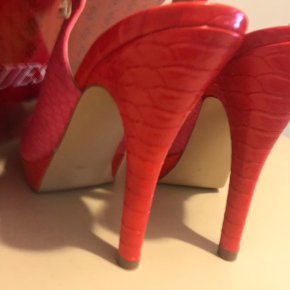 Woman’s Guess platforms pink/coral 8.5m - Picture 5 of 12